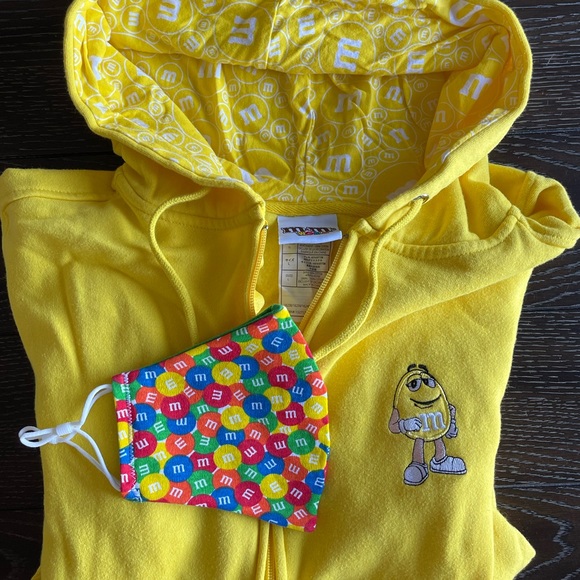 π M&M - Mask π - Picture 2 of 11